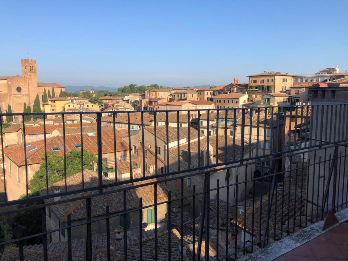 Апартаменты La Terrazza Sul Duomo Сиена Экстерьер фото