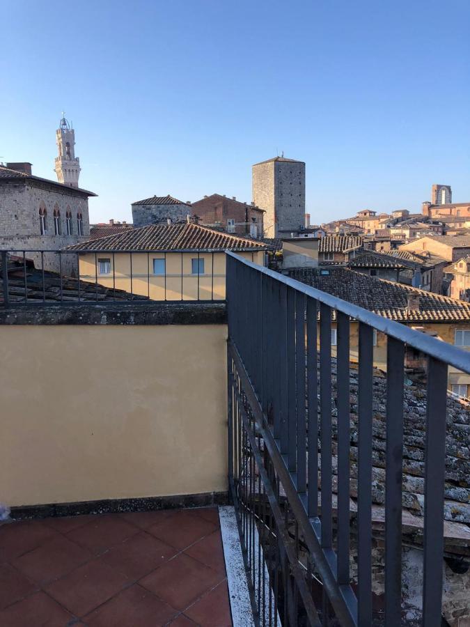 Апартаменты La Terrazza Sul Duomo Сиена Экстерьер фото