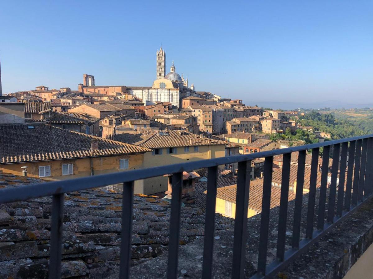 Апартаменты La Terrazza Sul Duomo Сиена Экстерьер фото